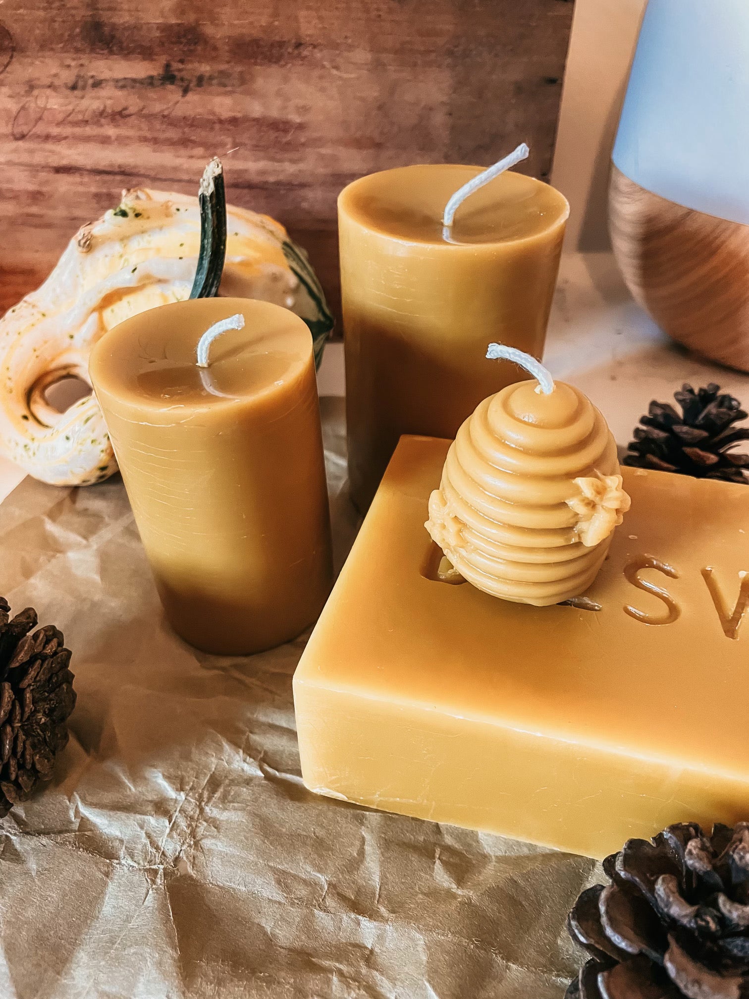 100% Beeswax Beehive Style Candle- 1oz